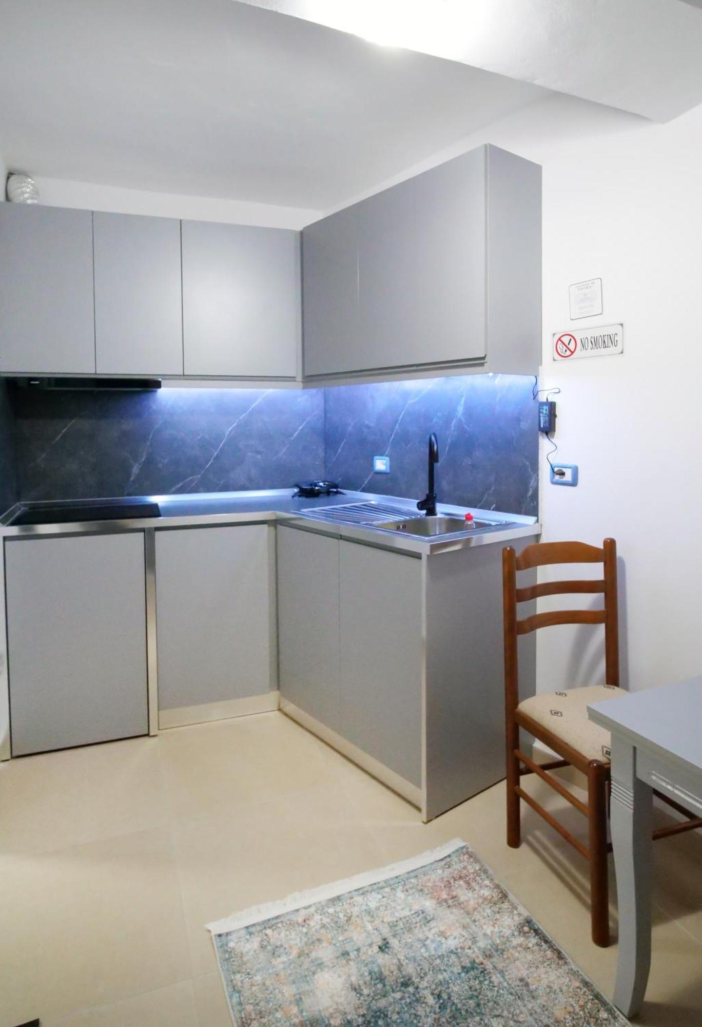 Vista Berat Inn Apartment Esterno foto