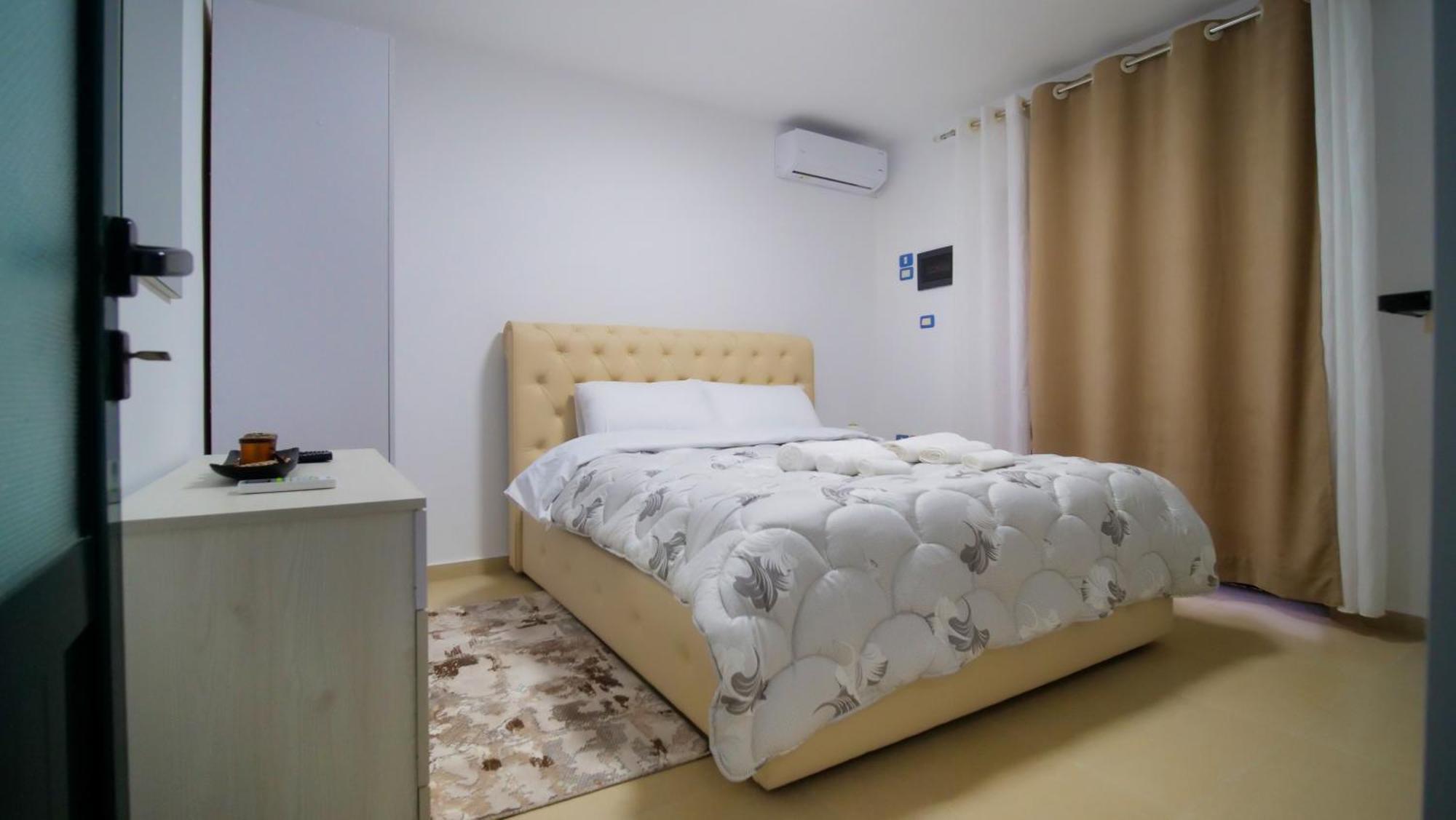Vista Berat Inn Apartment Esterno foto